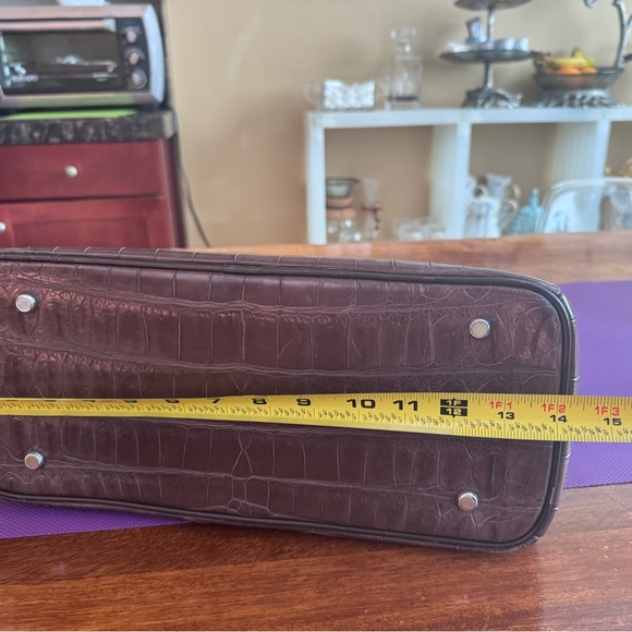 Real Crocodile leather Brown Handbag - Picture 7 of 16